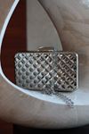 Silver Metal Baklava Desenli Zincirli Omuz Çantası